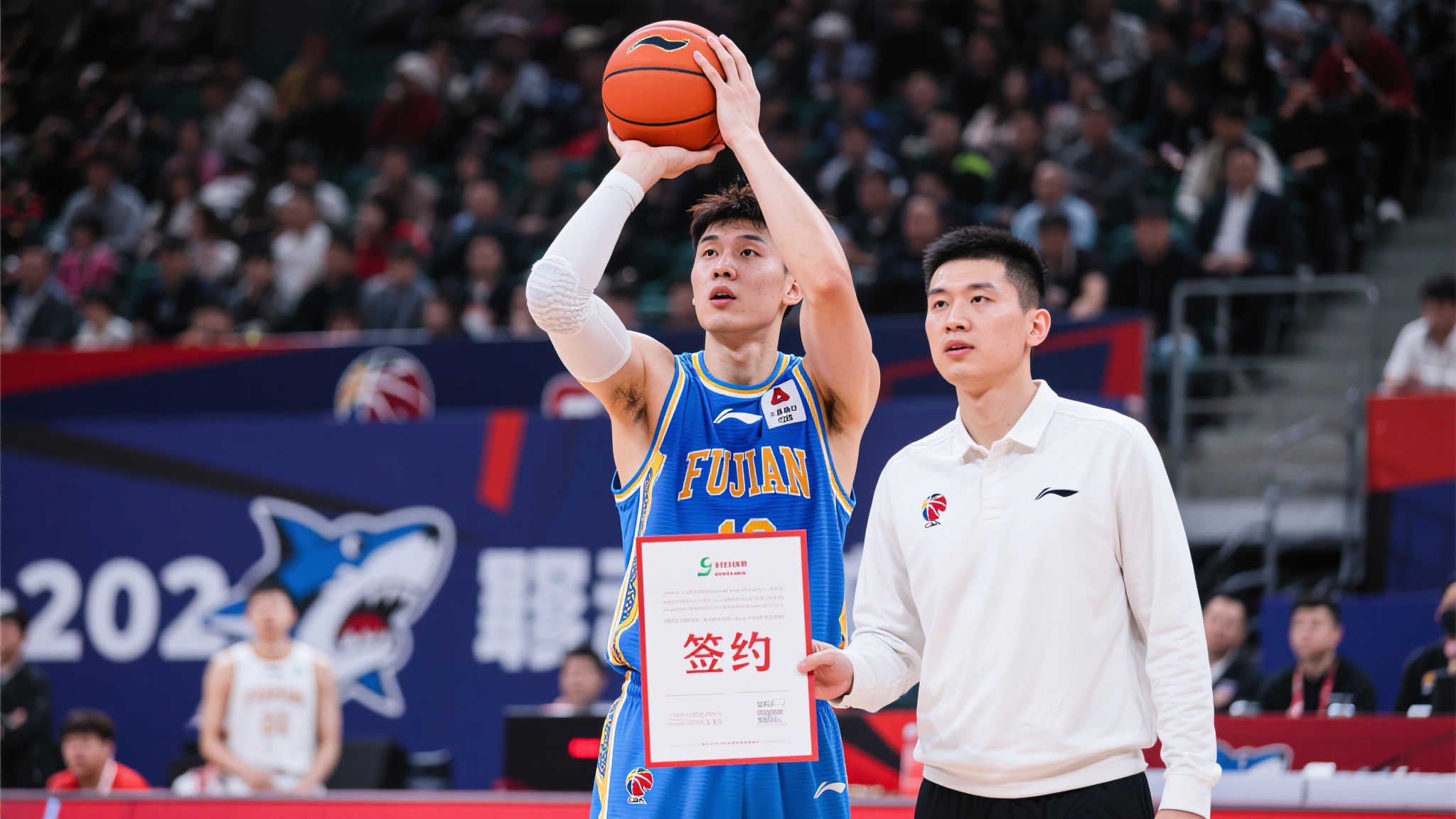 CBA热点：孙铭徽面临禁赛风险，浙江广厦受罚，陈林坚完成续约